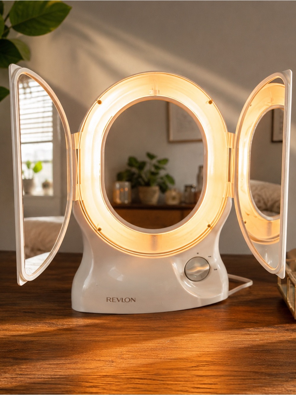 Lighted Revlon Vanity Mirror Tri Fold Makeup Mirror Folding Travel Style
